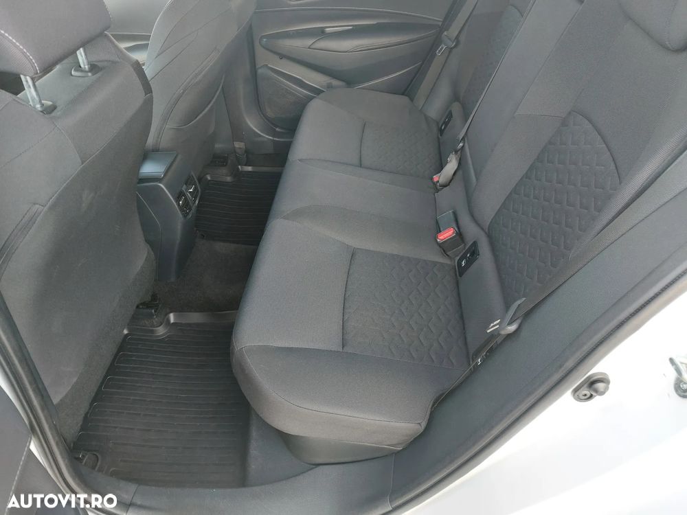 Toyota Corolla 1.8 HSD Exclusive interior Negru - 25