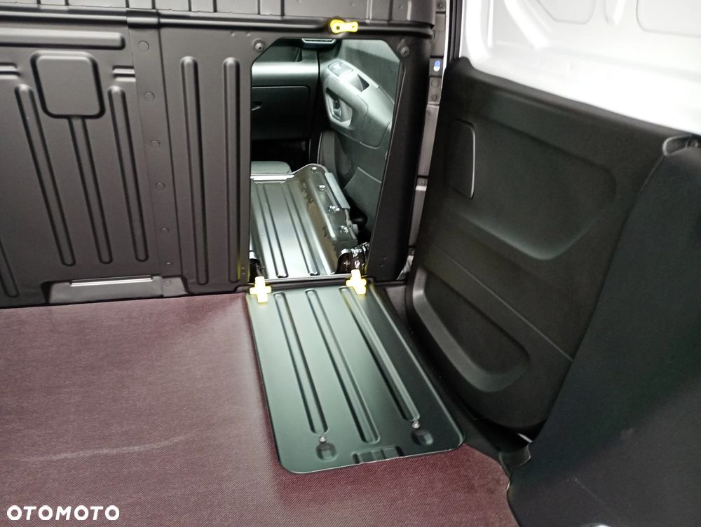Citroën Berlingo Furgon M 110KM manual - 9