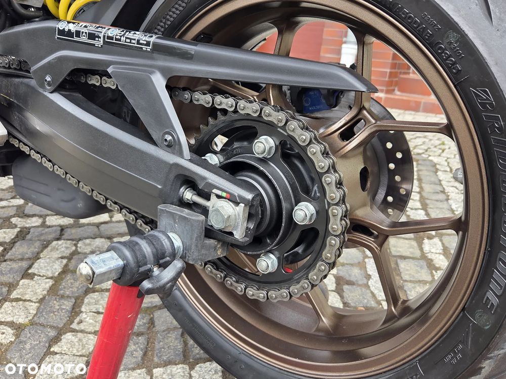 Honda CB - 19