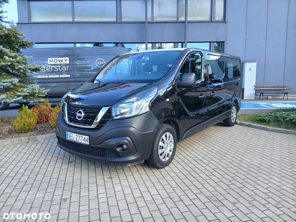 Nissan NV300 - 1