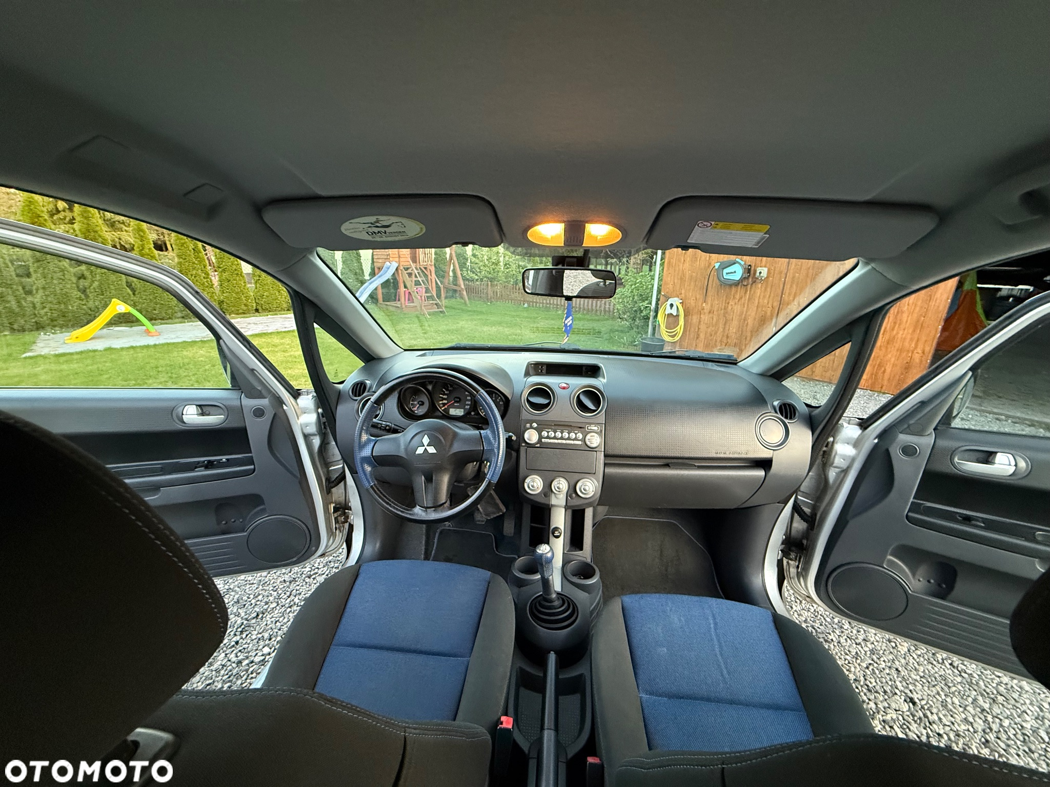 Mitsubishi Colt - 10
