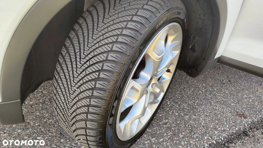 Ford Kuga 2.0 TDCi 2x4 Titanium - 33