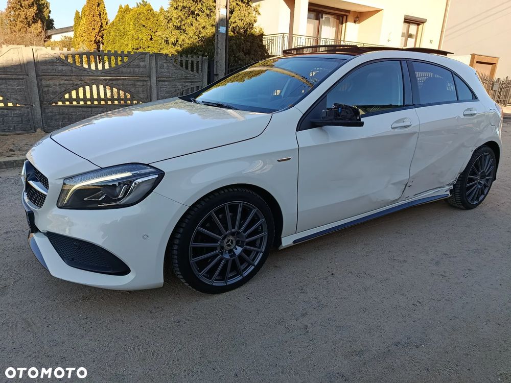 Mercedes-Benz Klasa A 250 Motorsport Edition - 24