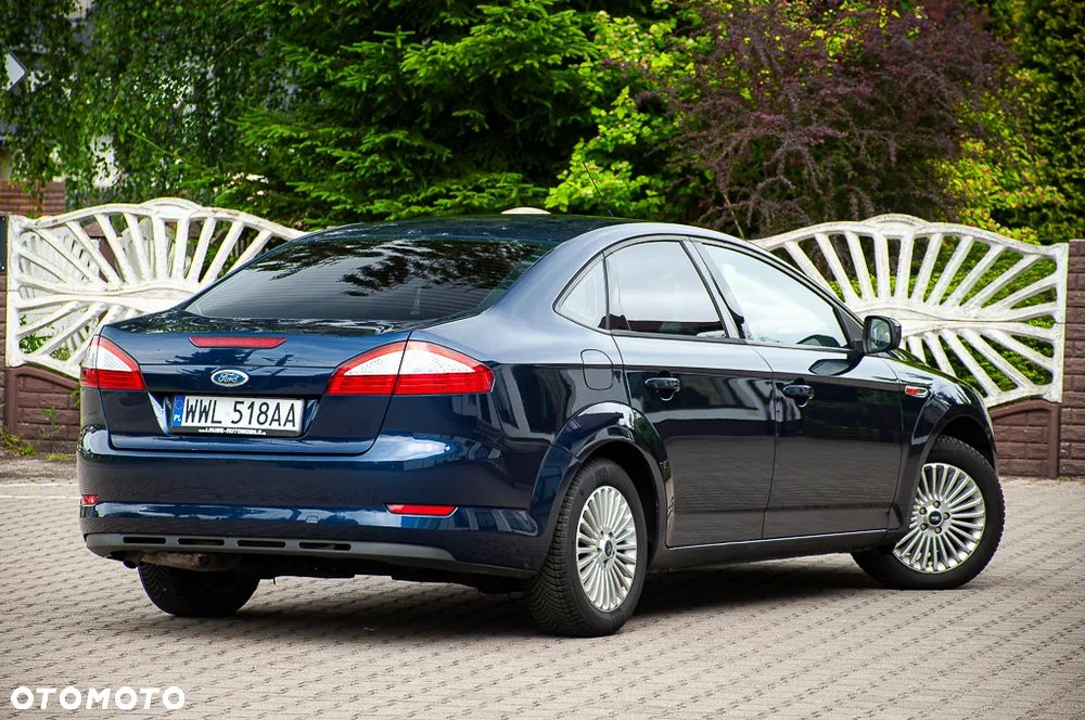Ford Mondeo 2.0 Champions Edition - 16