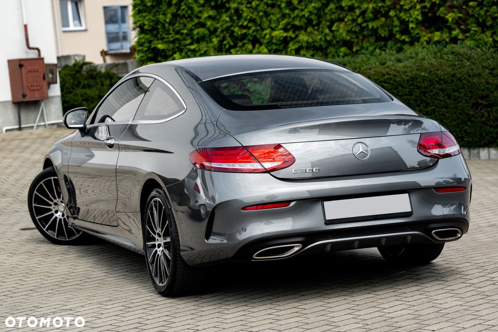 Mercedes-Benz Klasa C 300 9G-TRONIC AMG Line - 10