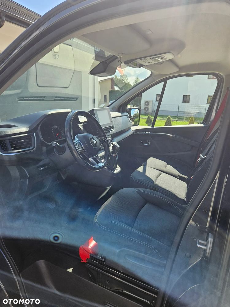 Renault Trafic - 10
