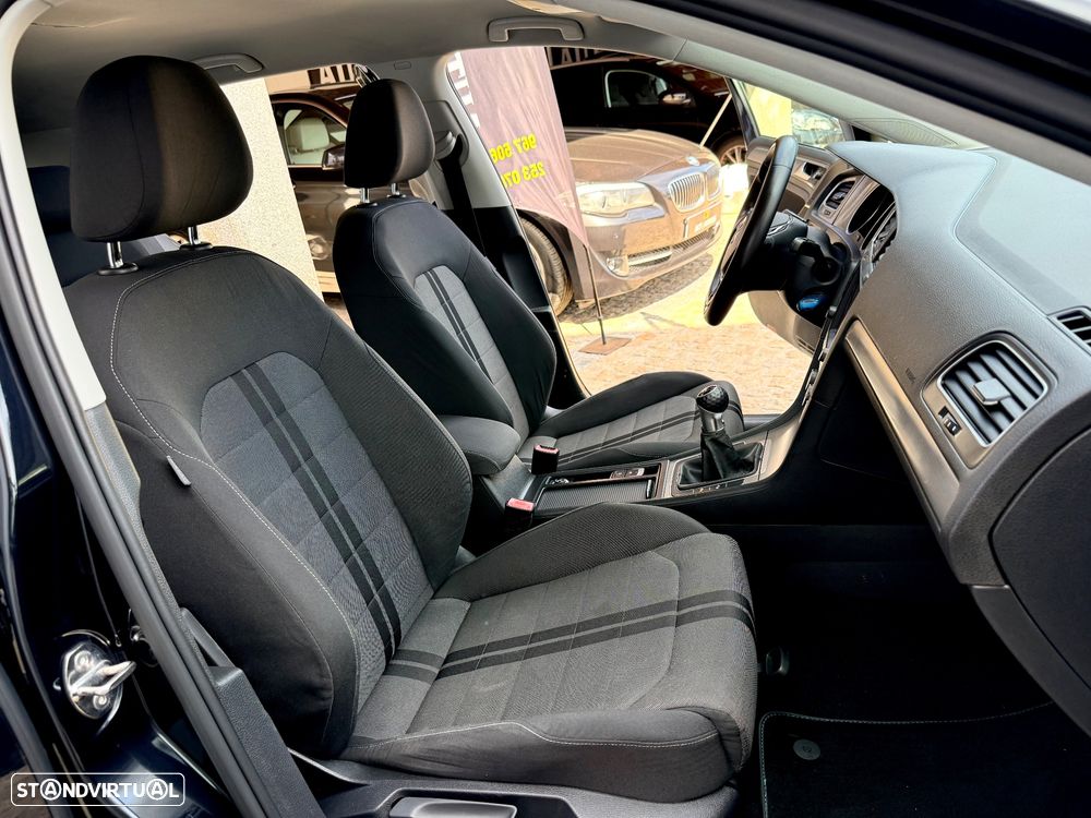VW Golf - 57