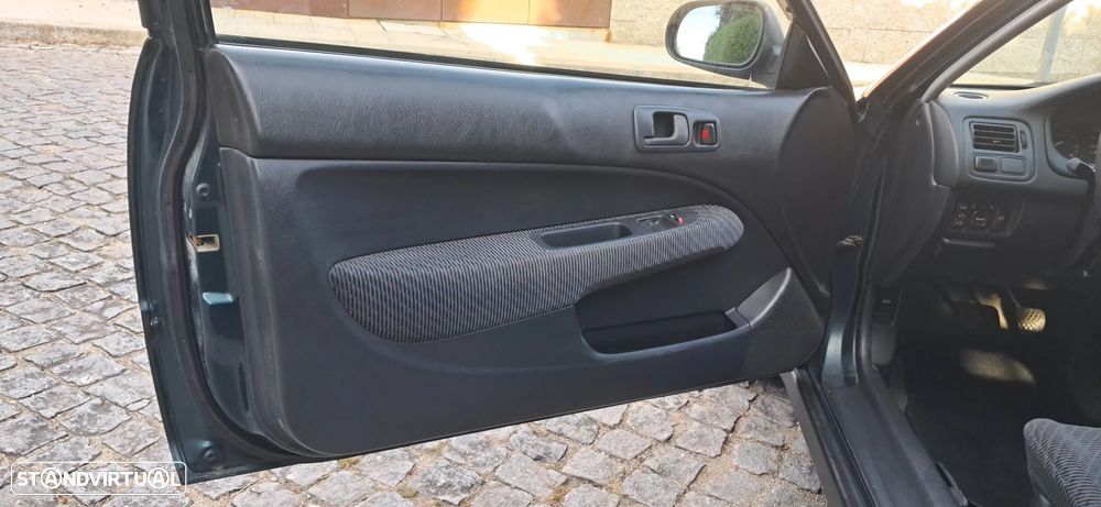 Honda Civic 1.5i LS - 13