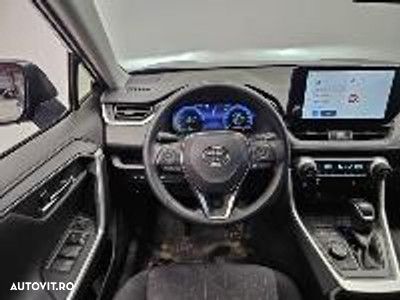 Toyota RAV4 - 11