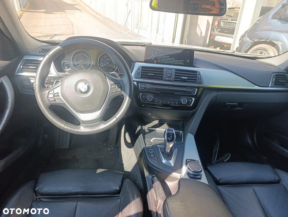 BMW Seria 3 320d Edition Luxury Line Purity - 11