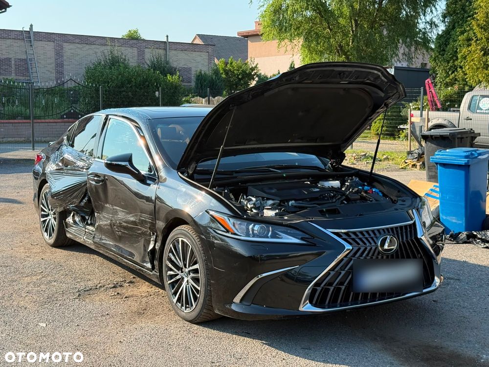 Lexus ES 300h Prestige - 6