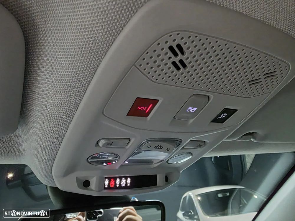 Citroën e-C4 X Shine - 10