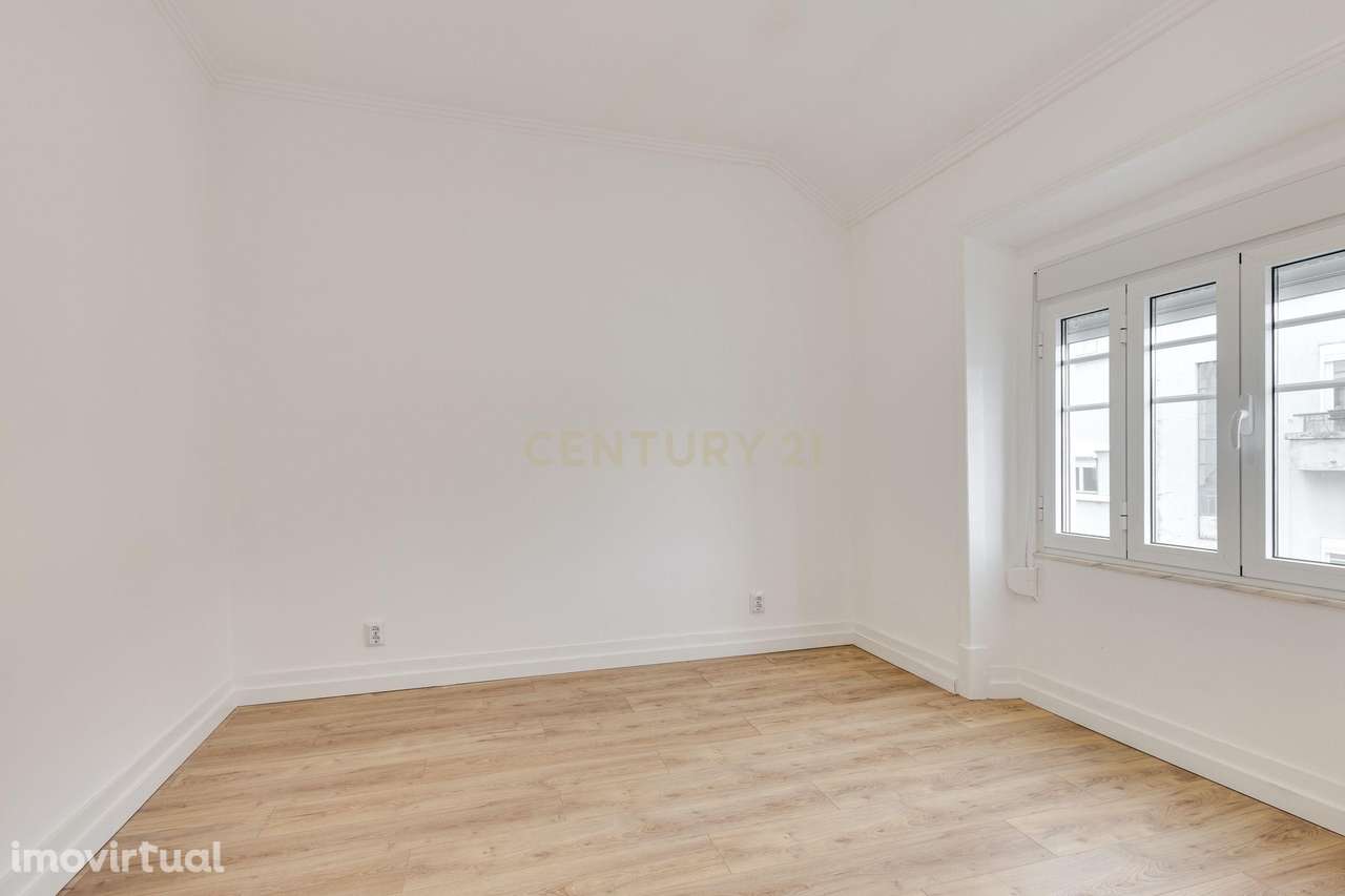 Apartamento T2, totalmente renovado. - Grande imagem: 4/23