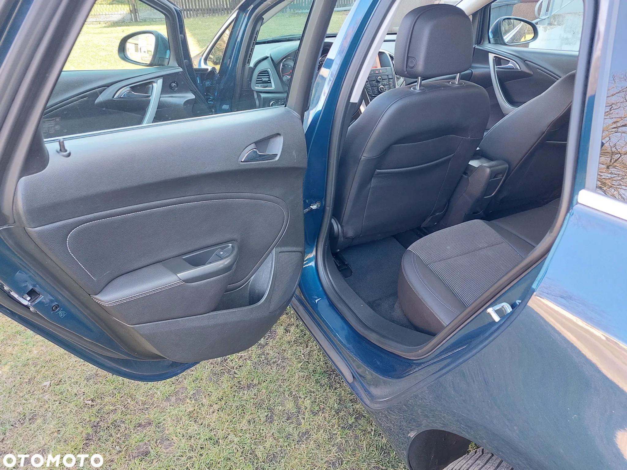 Opel Astra 1.4 Sports Tourer 150 Jahre - 17
