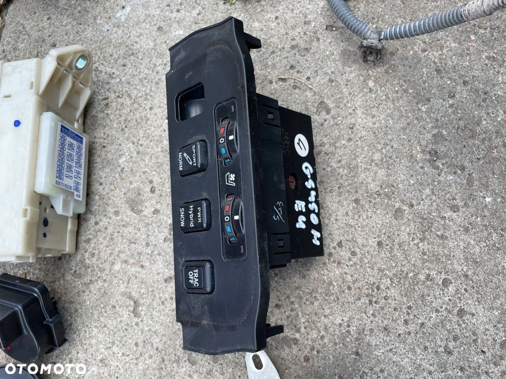 PANEL STEROWANIA ZAWIESZENIEM LEXUS GS300/GS350/GS430/GS450H 2006-2012