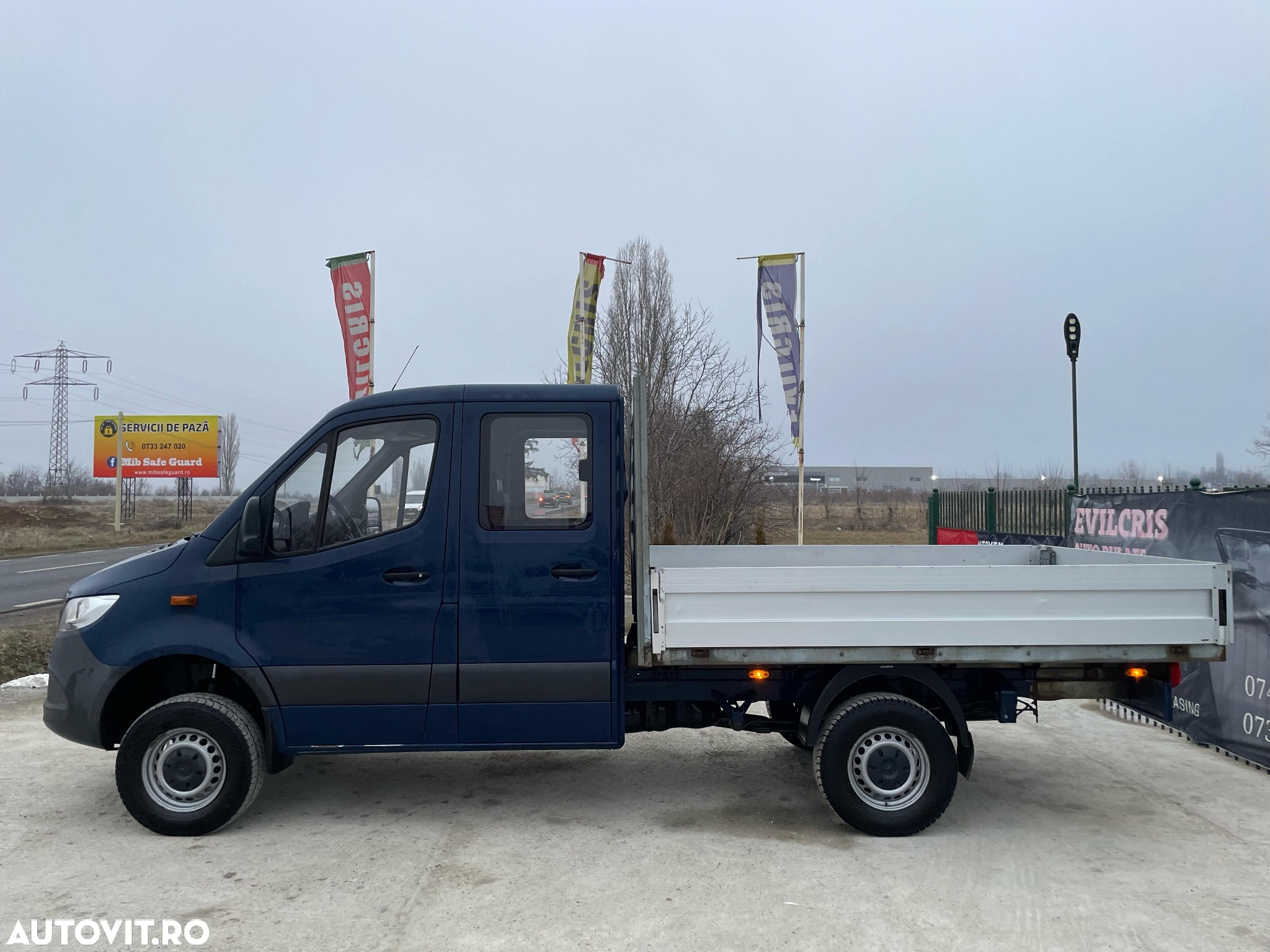 Mercedes-Benz Sprinter 4x4 DOKA - 10