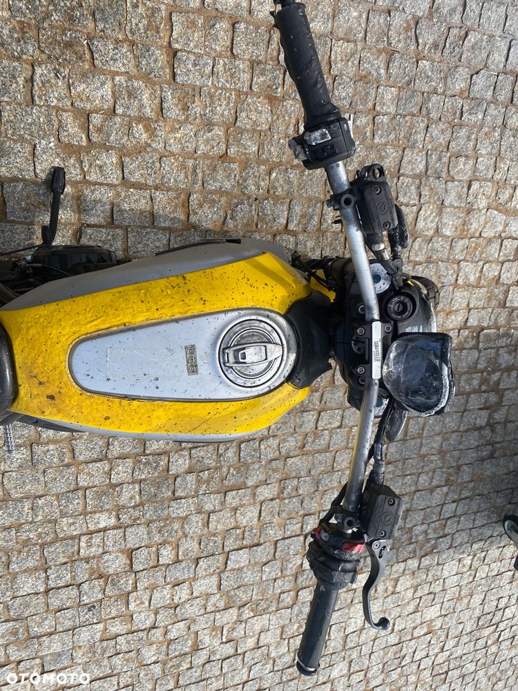 Ducati Scrambler - 10