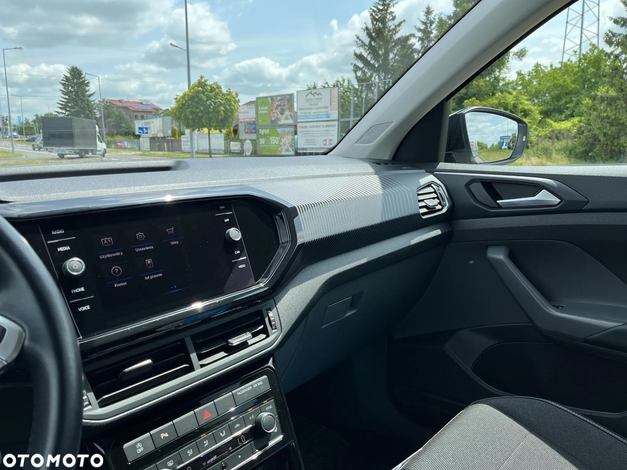 Volkswagen T-Cross 1.5 TSI ACT Style DSG - 32