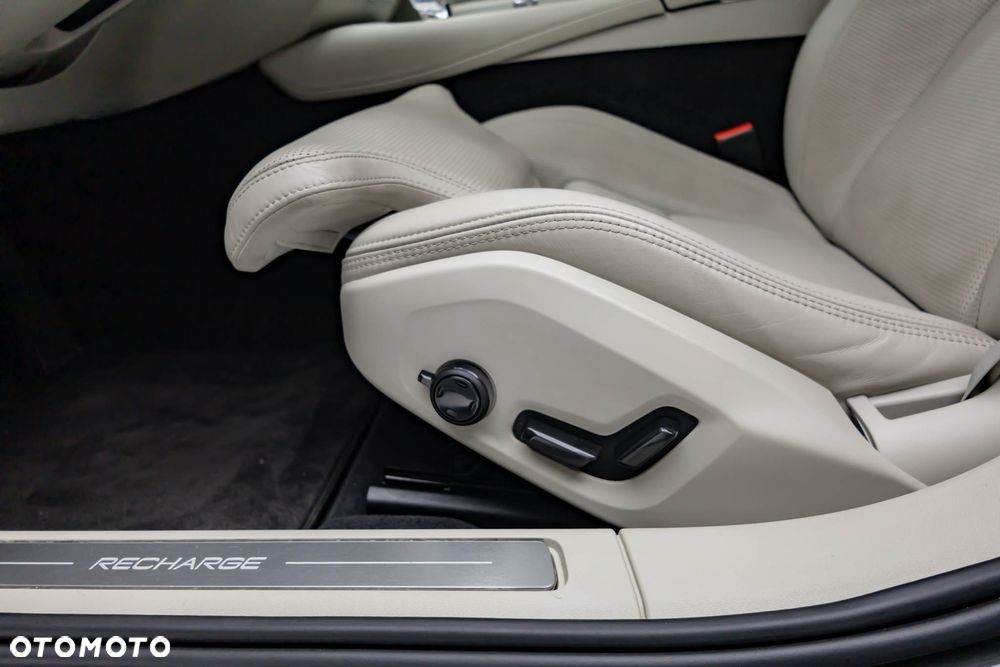 Volvo S90 T8 AWD Plug-In Hybrid Plus Bright - 31