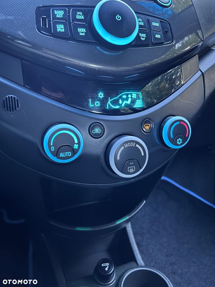 Chevrolet Spark - 30