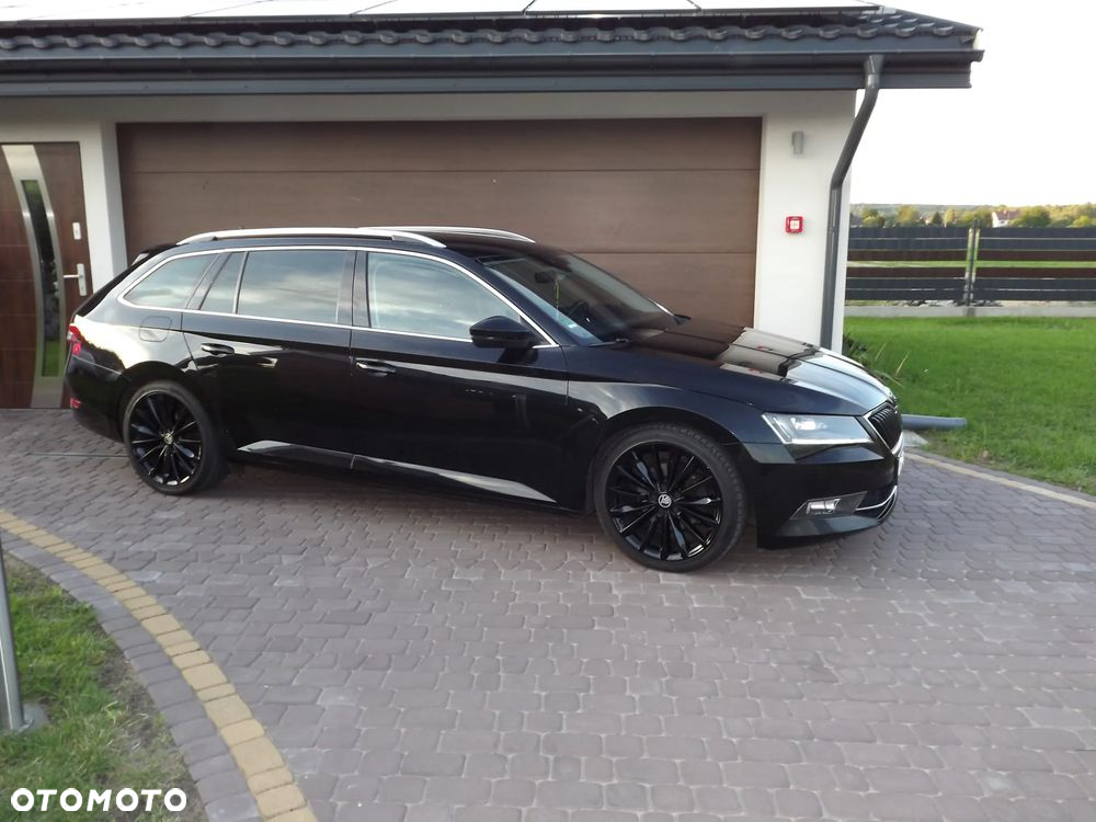Skoda Superb Combi 2.0 TDI Style - 30