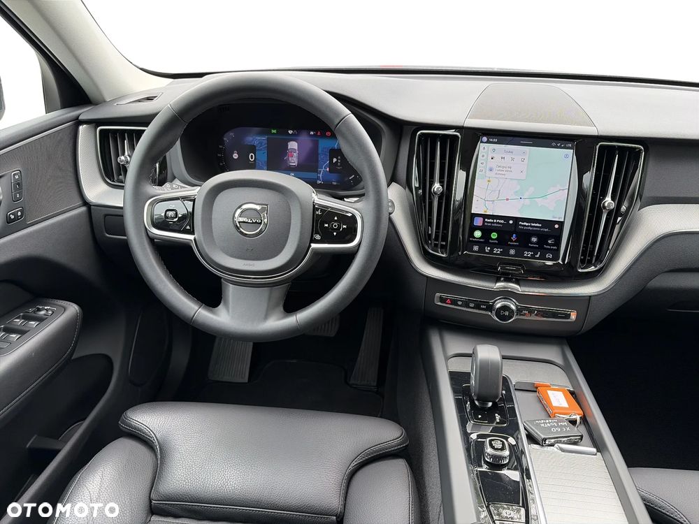 Volvo XC 60 B4 D AWD Plus Bright - 17