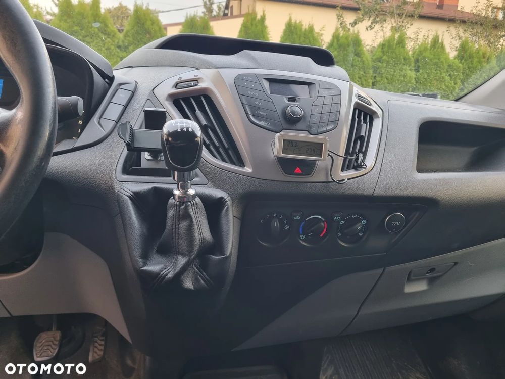 Ford TRANSIT CUSTOM - 12