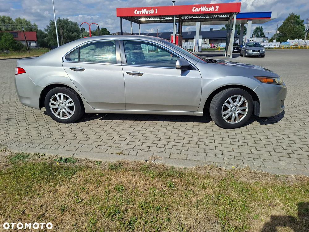Honda Accord 2.0 Executive - 8