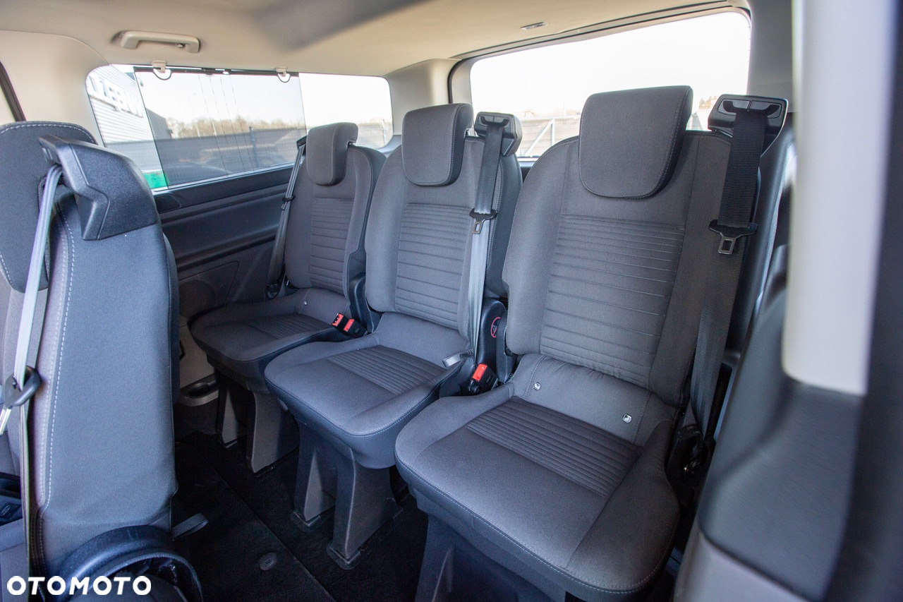 Ford Tourneo Custom - 10