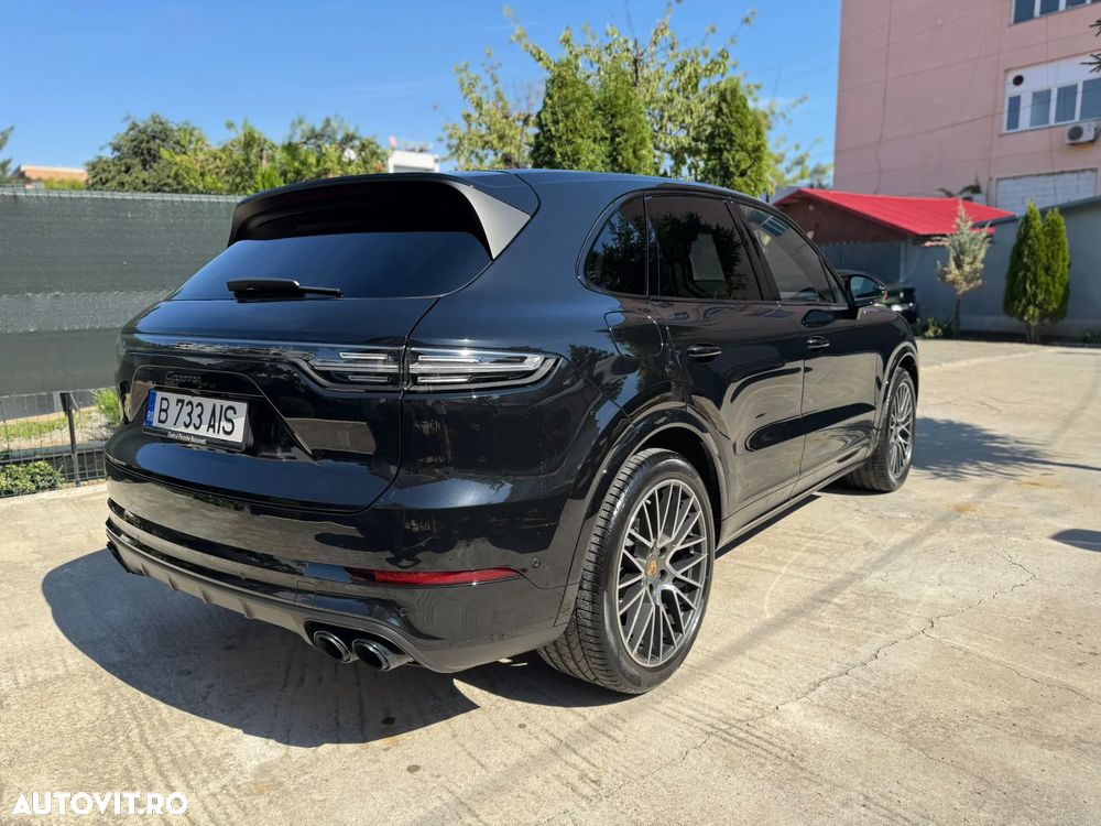 Porsche Cayenne - 9