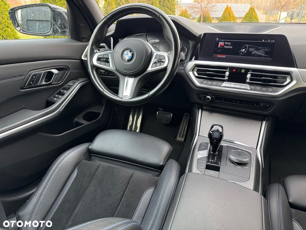 BMW Seria 3 318d M Sport - 17