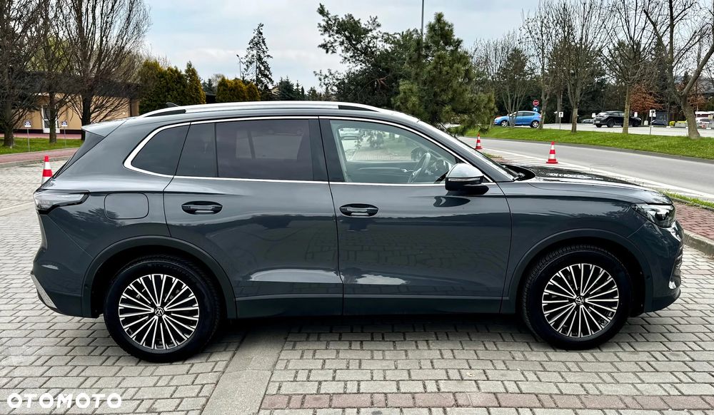 Volkswagen Tiguan 1.5 eTSI Elegance DSG - 5