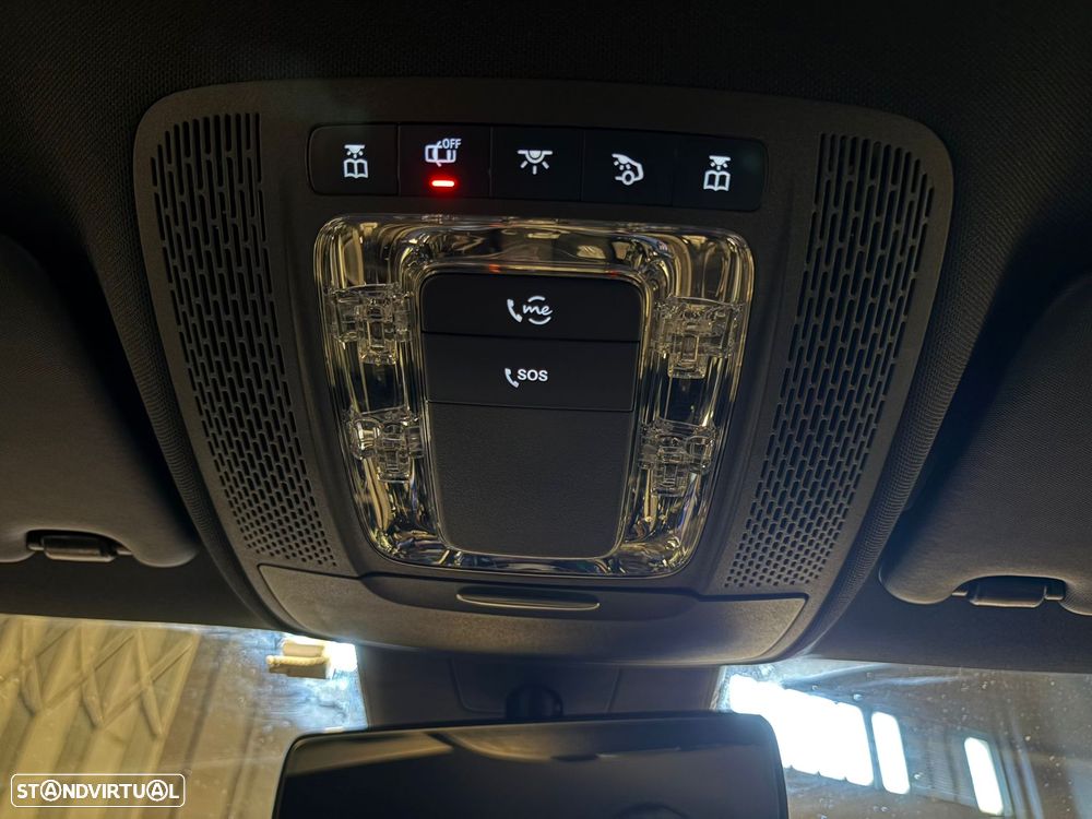 Mercedes-Benz A 250 Limousine e 8G-DCT AMG Line - 33