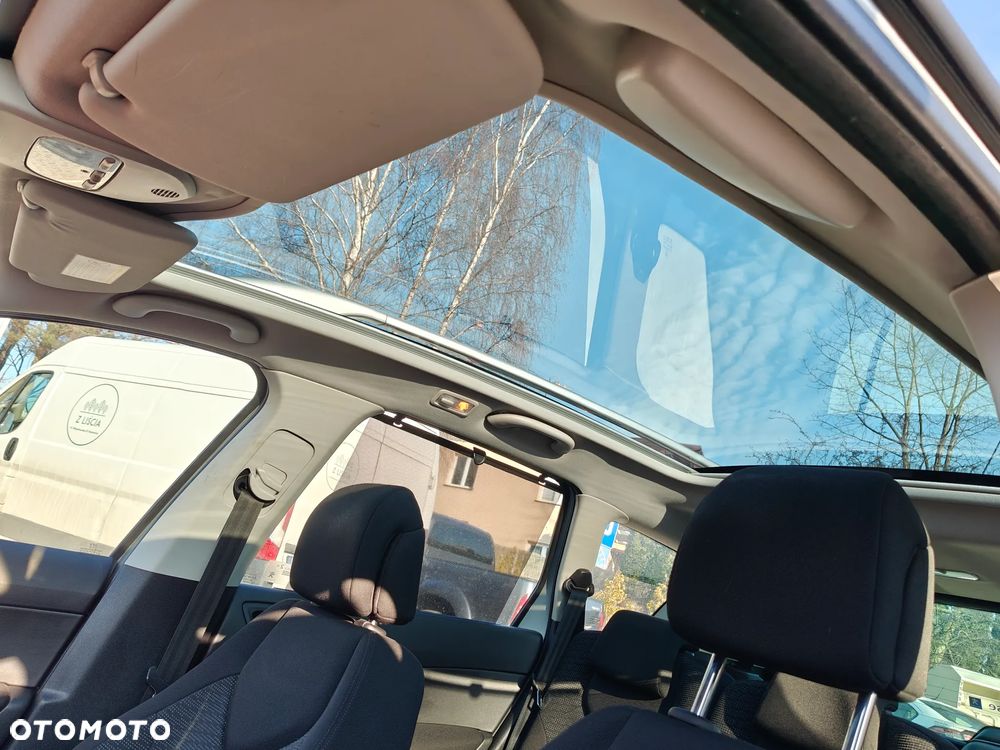 Peugeot 308 1.6 Premium - 16