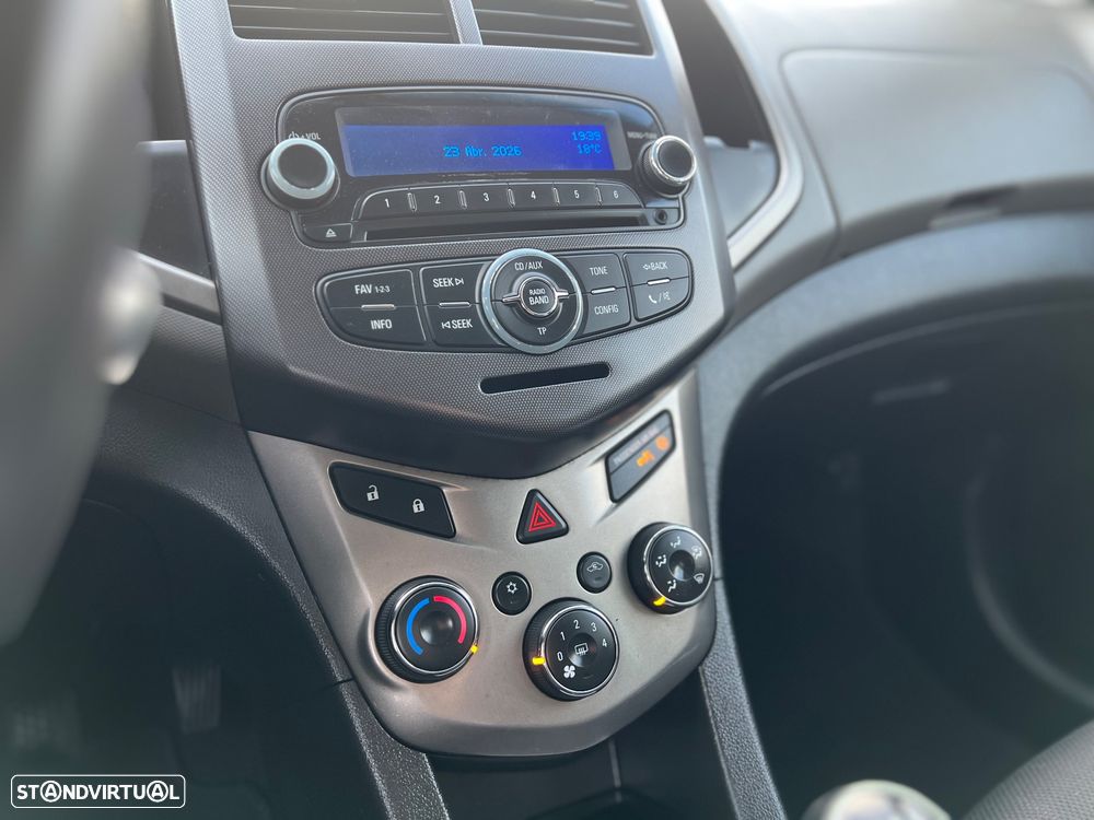 Chevrolet Aveo 1.3 VCDi LT - 11