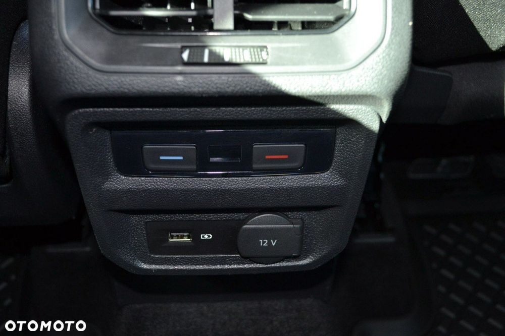 Volkswagen Tiguan - 23