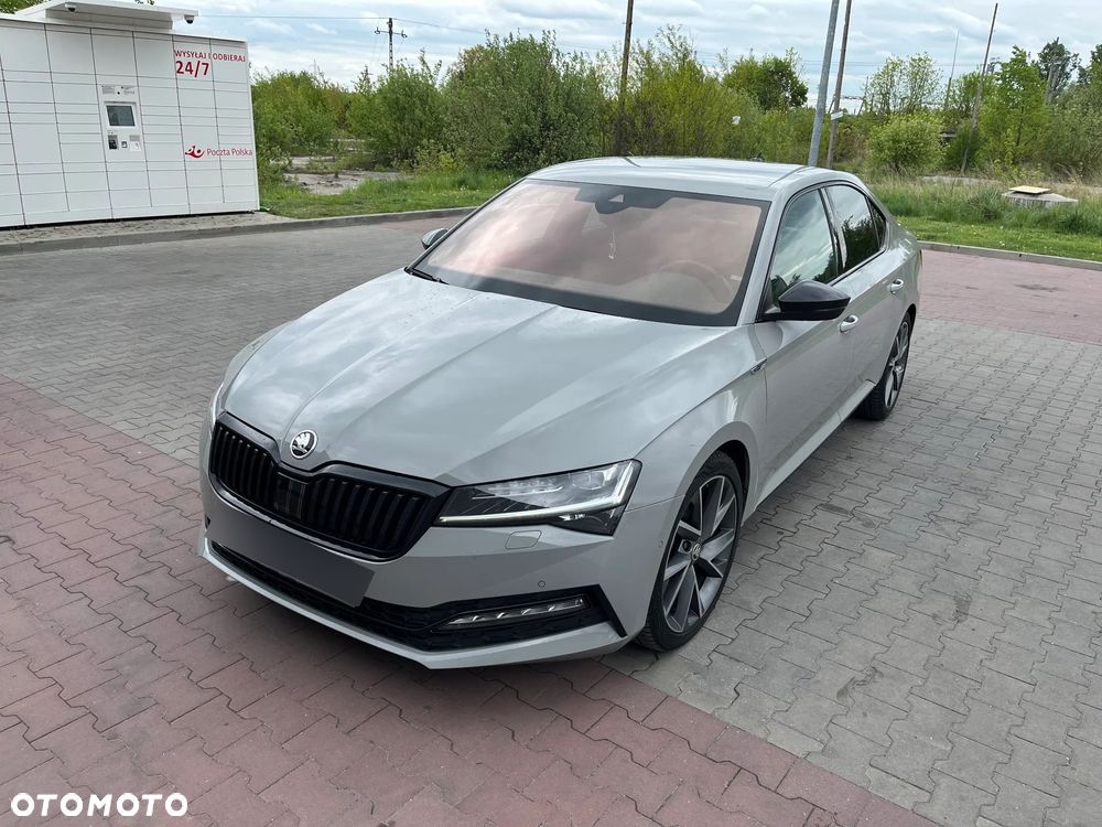 Skoda Superb 2.0 TDI SCR 4x4 Sportline DSG - 10