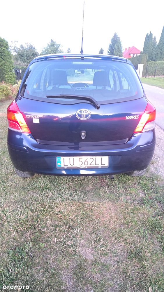 Toyota Yaris - 8