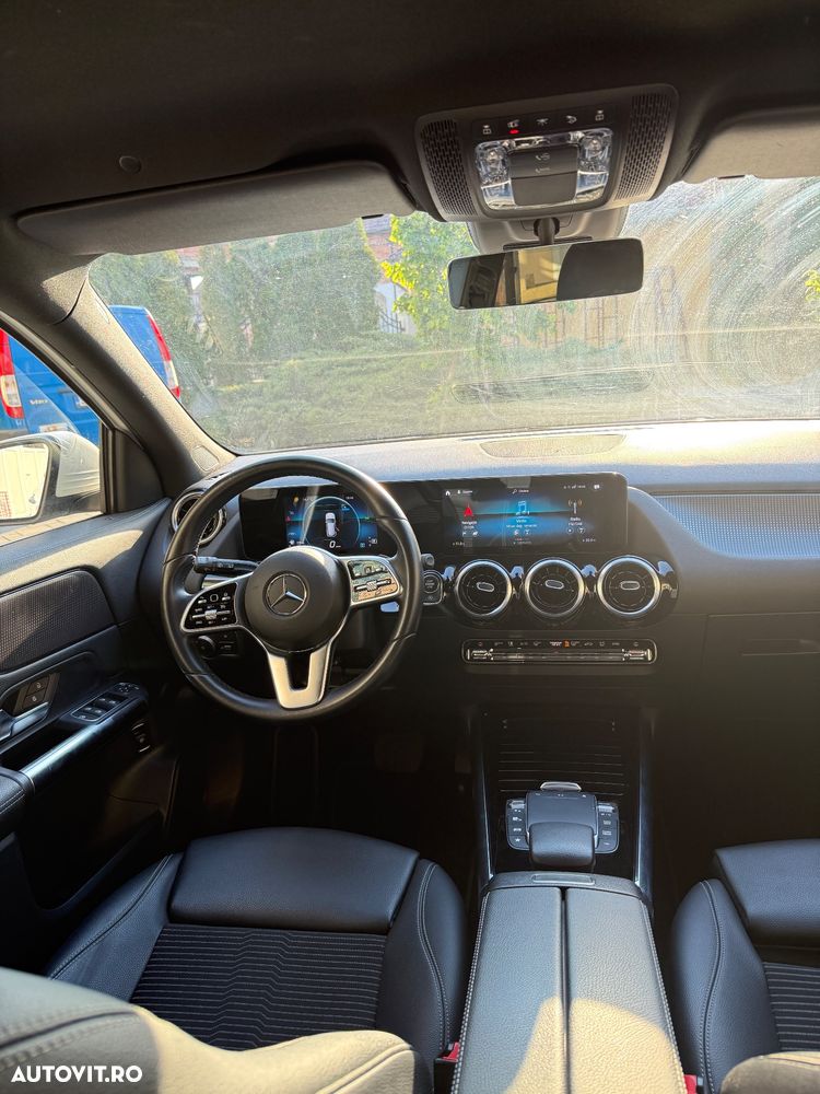 Mercedes-Benz GLA - 4