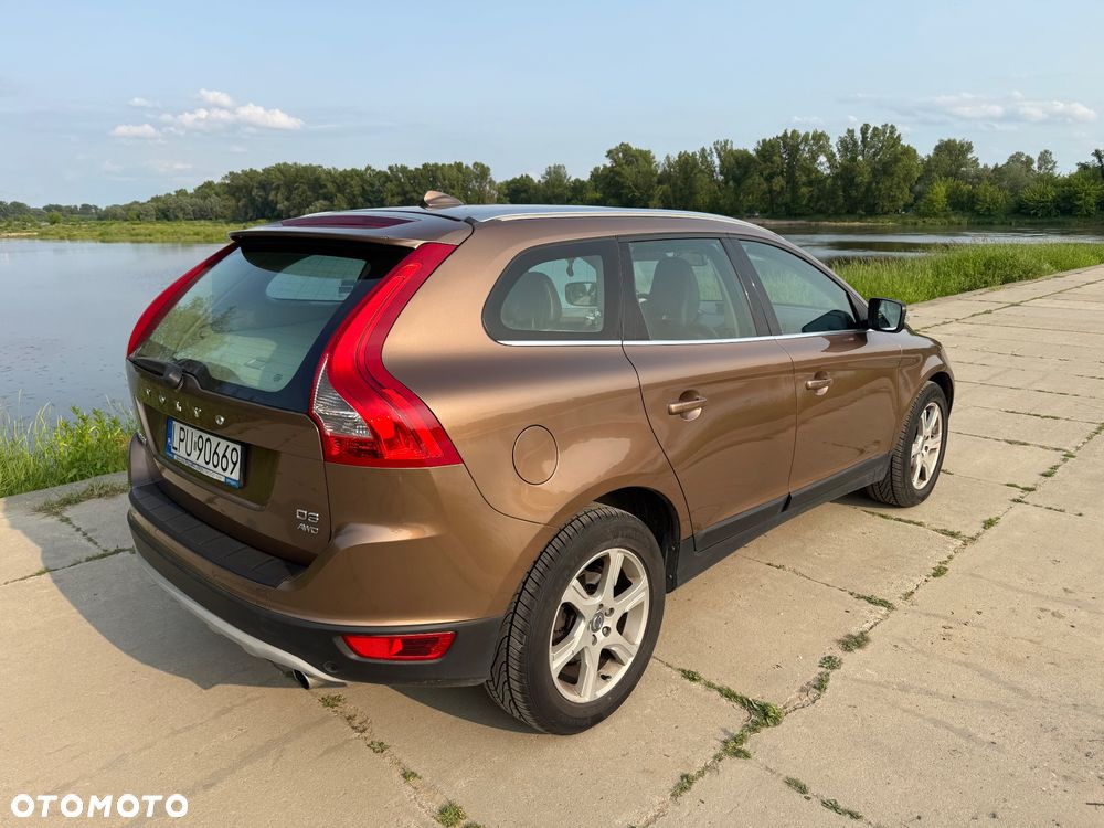 Volvo XC 60 2.4D AWD Momentum - 4