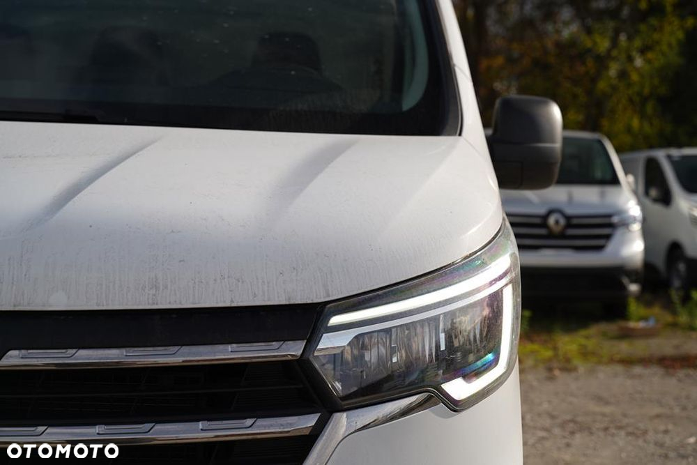 Renault Trafic - 22