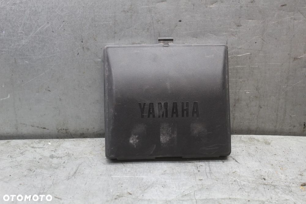 Yamaha SR 250 Schowek wypełnienie - 2