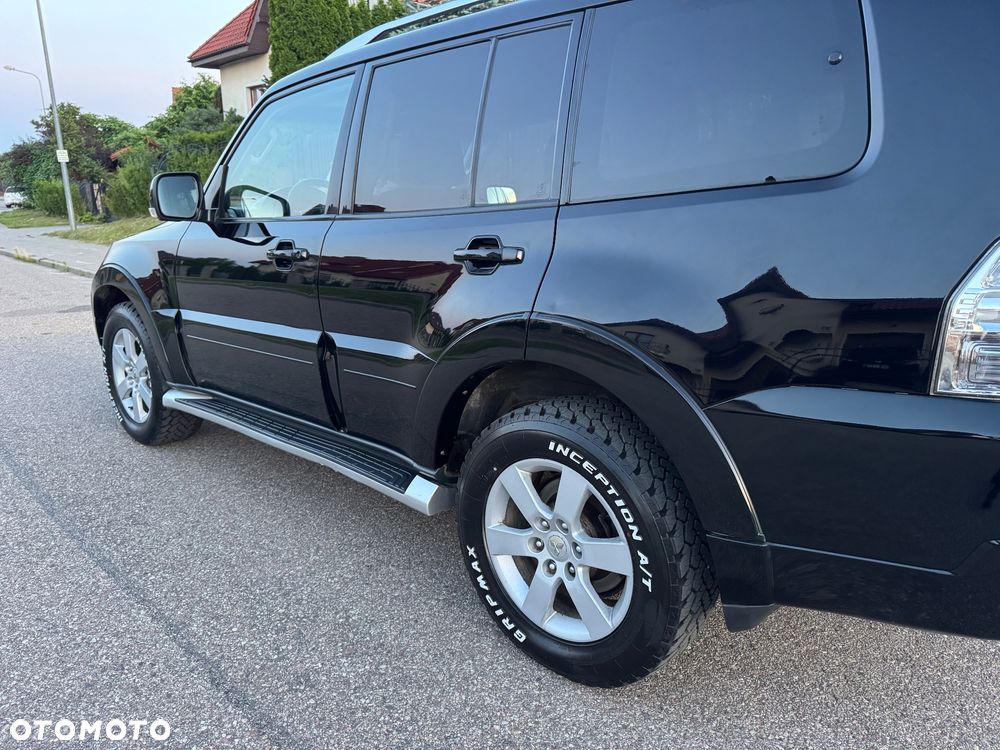 Mitsubishi Pajero 3.2 DI-D Automatik Intense - 18