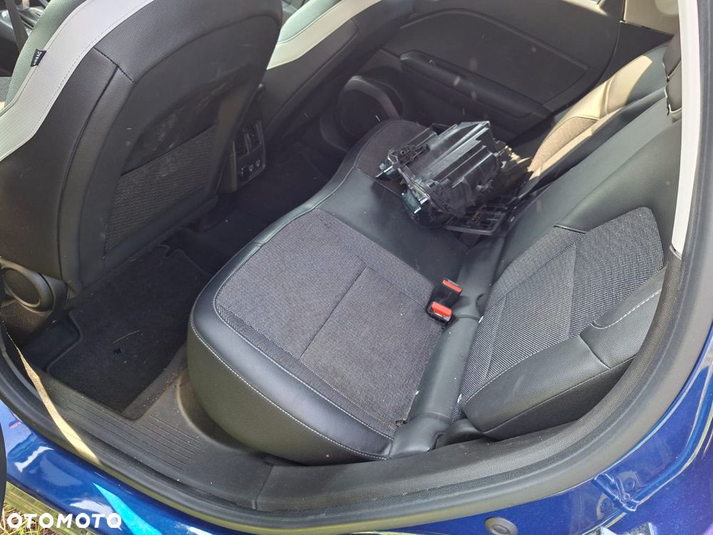 Renault Captur 1.3 TCe mHEV Intens EDC - 9