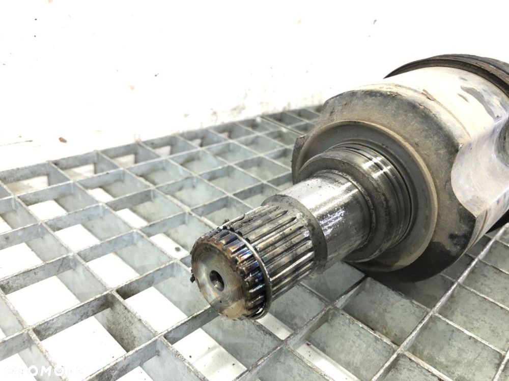 PÓŁOŚ LEWY PRZÓD  MITSUBISHI ASX (GA_W_) 2009 - 2022 1.8 DI-D 4WD 110 kW [150 KM] olej napędowy - 2