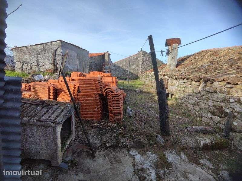 Moradia T3 para Reconstrução Cepões Lamego - Grande imagem: 4/12