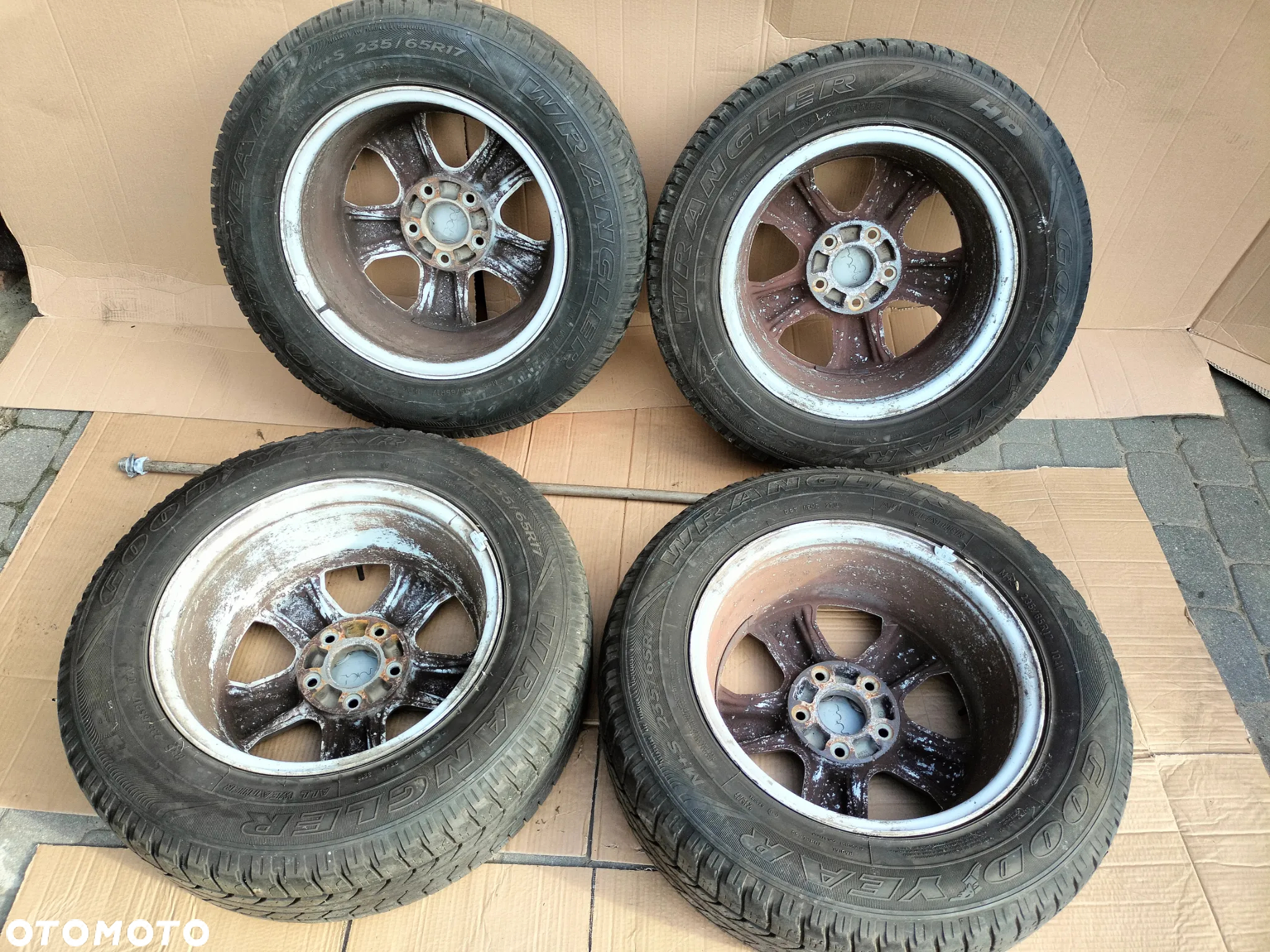 JEEP GRAND CHEROKEE II WJ KOŁA FELGI ALUMINIOWE 17 5X127 OPONY GOOGEAR WRANGLER 235/67 R17 104V - 16