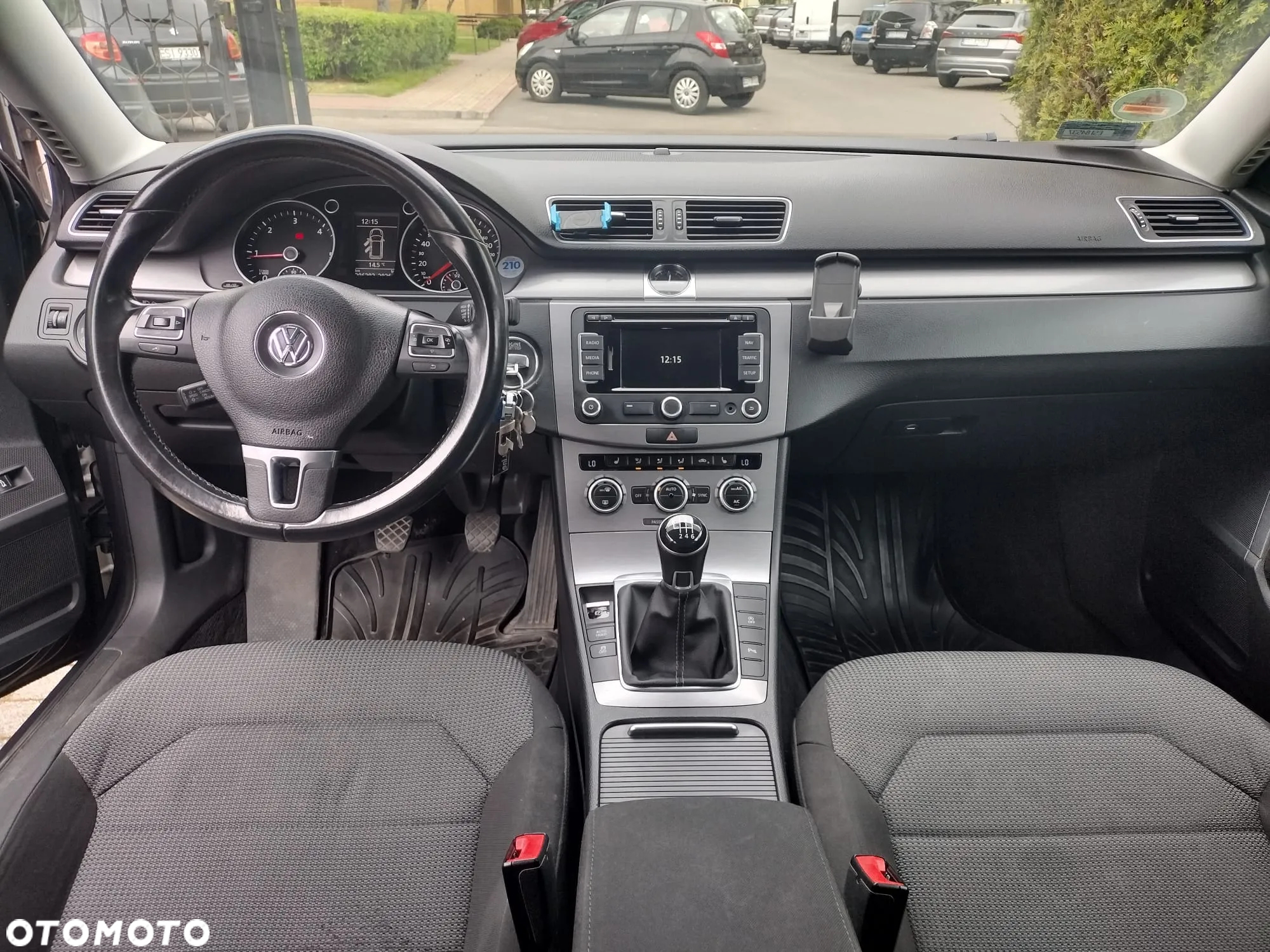 Volkswagen Passat 2.0 TDI Comfortline - 8
