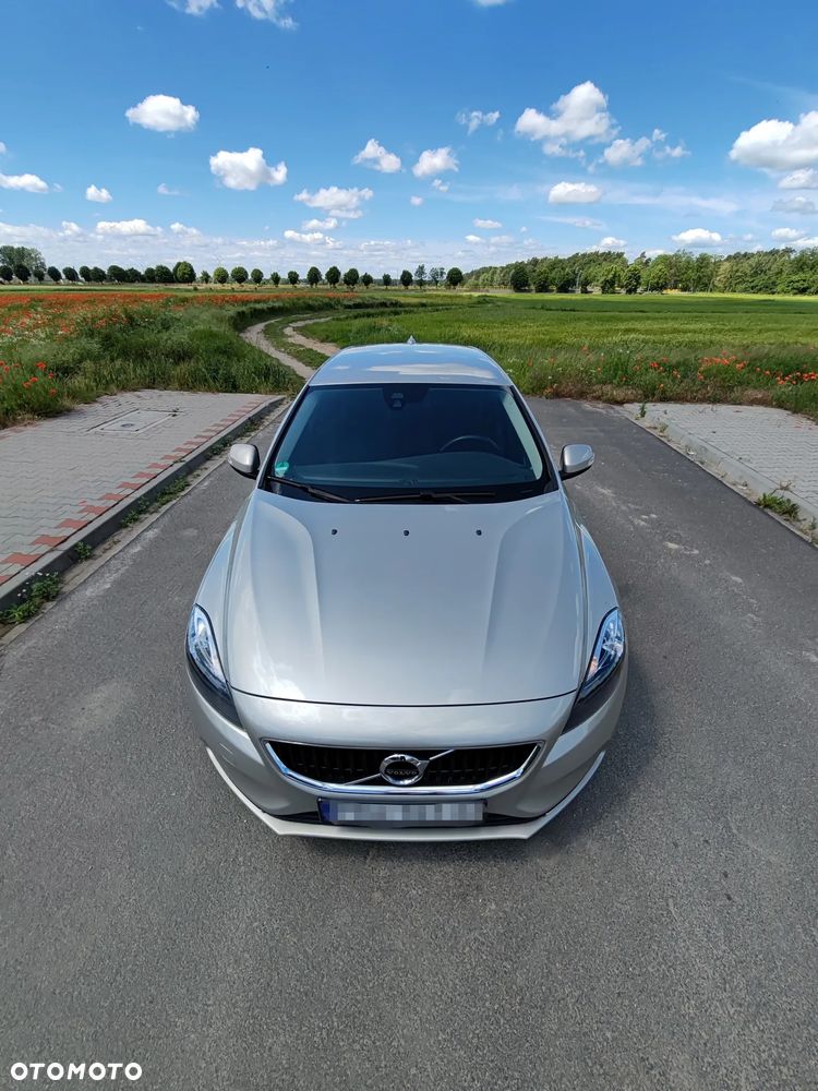 Volvo V40 T2 Kinetic - 2