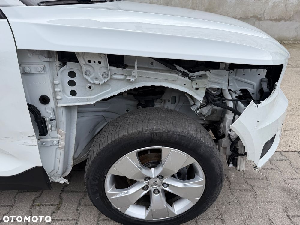 Volvo XC 40 - 31